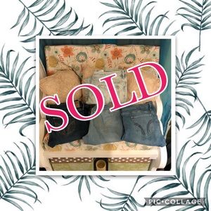 💫💥Sale💥💫Hollister Jeans 1 Crop 3 bootcut